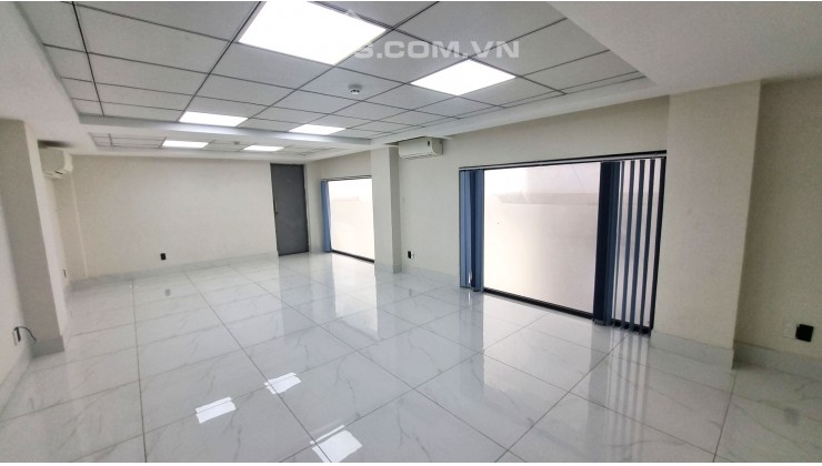 Cho thuê Văn phòng siêu hiếm tại Bình Thạnh hơn 120m2 chỉ từ 9 triệu.